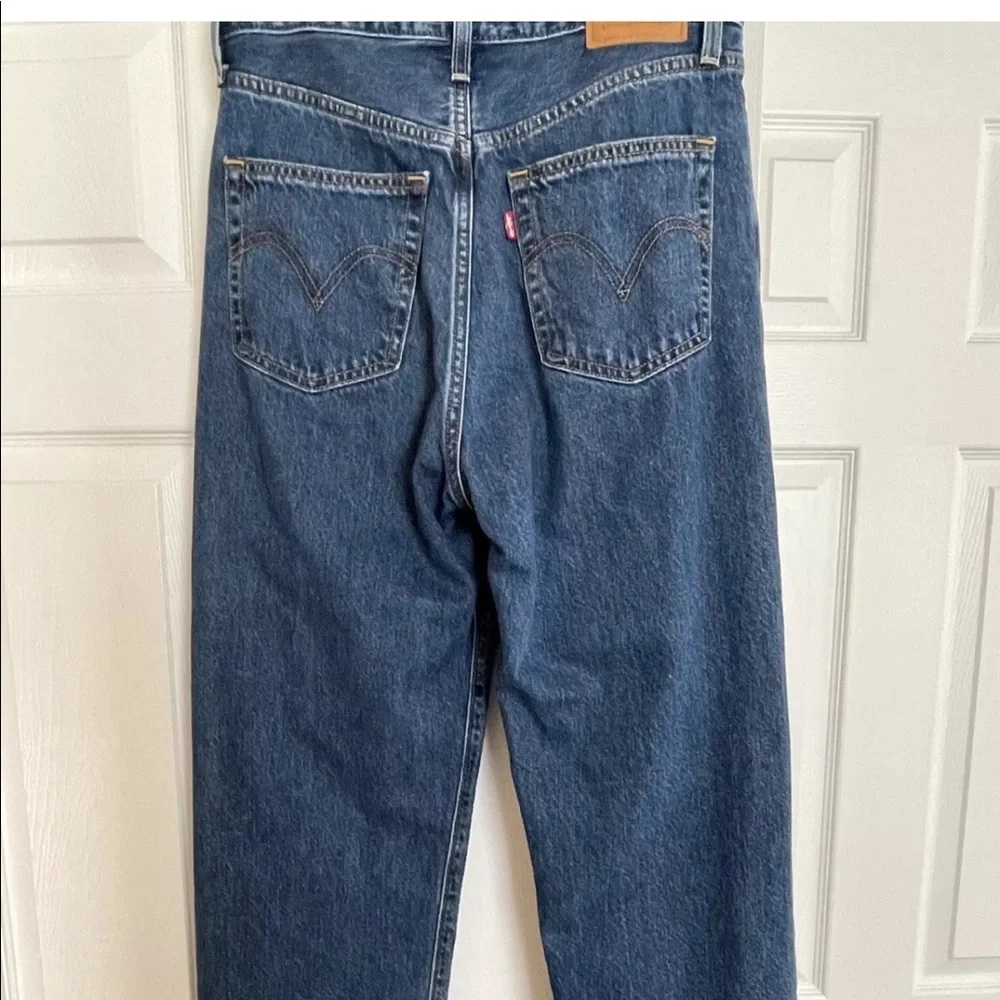 Levi’s Ribcage Straight Jeans - Picture 9 of 11